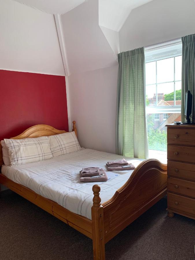 Park Inn Hotel Folkestone フォークストン エクステリア 写真