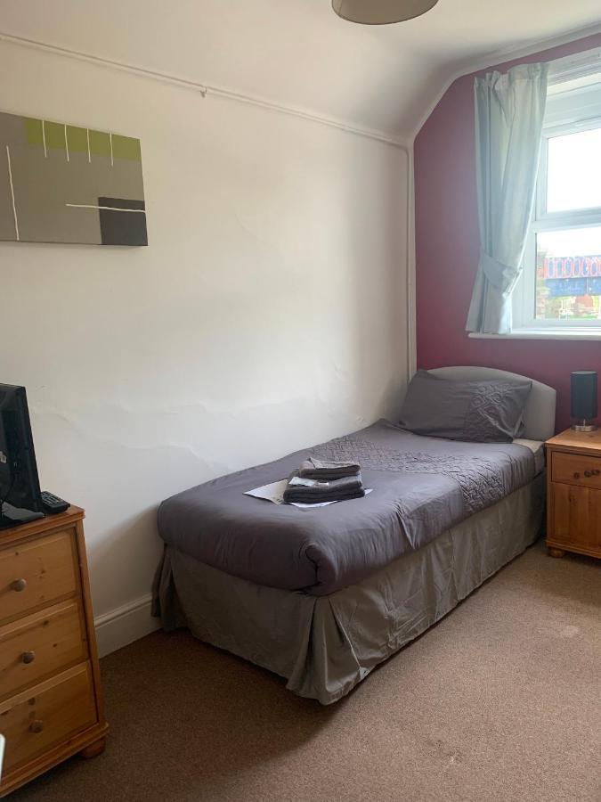 Park Inn Hotel Folkestone フォークストン エクステリア 写真