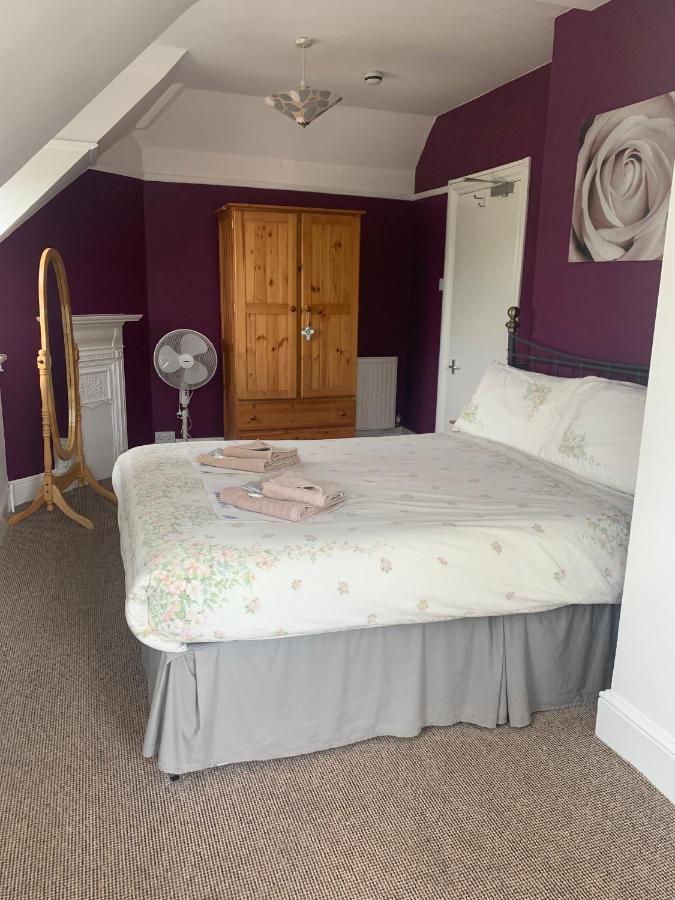 Park Inn Hotel Folkestone フォークストン エクステリア 写真
