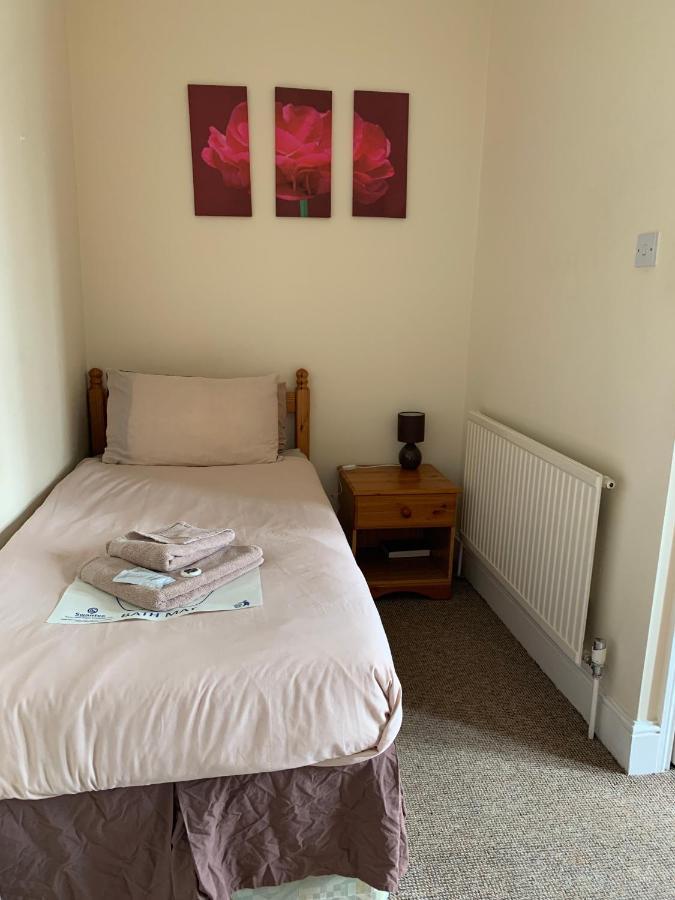 Park Inn Hotel Folkestone フォークストン エクステリア 写真