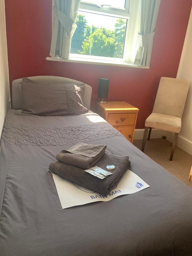 Park Inn Hotel Folkestone フォークストン エクステリア 写真