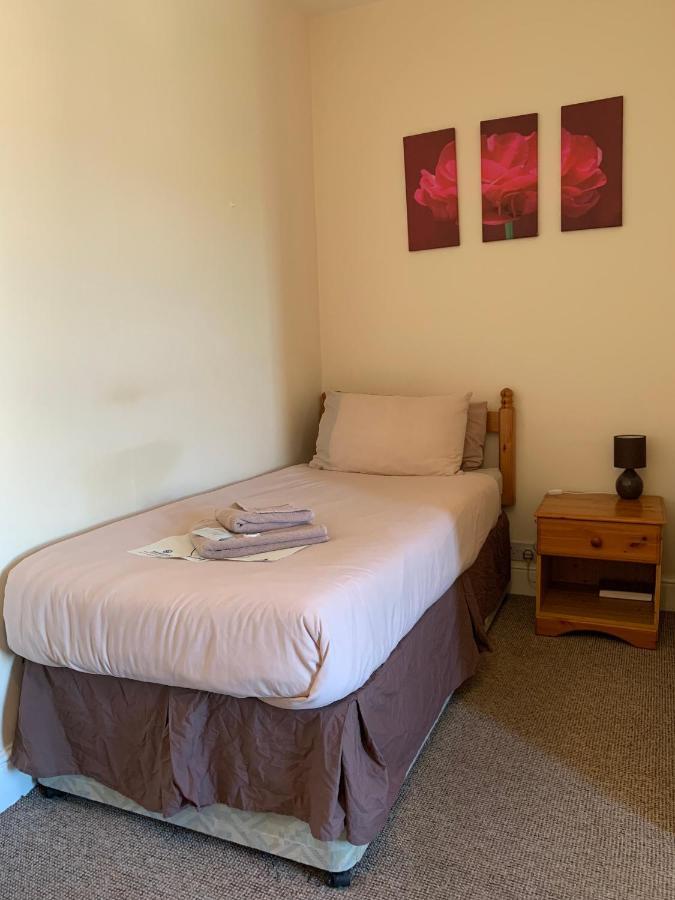 Park Inn Hotel Folkestone フォークストン エクステリア 写真