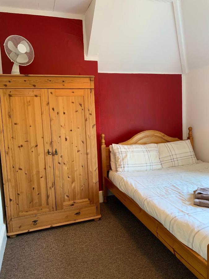 Park Inn Hotel Folkestone フォークストン エクステリア 写真