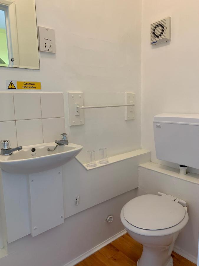 Park Inn Hotel Folkestone フォークストン エクステリア 写真