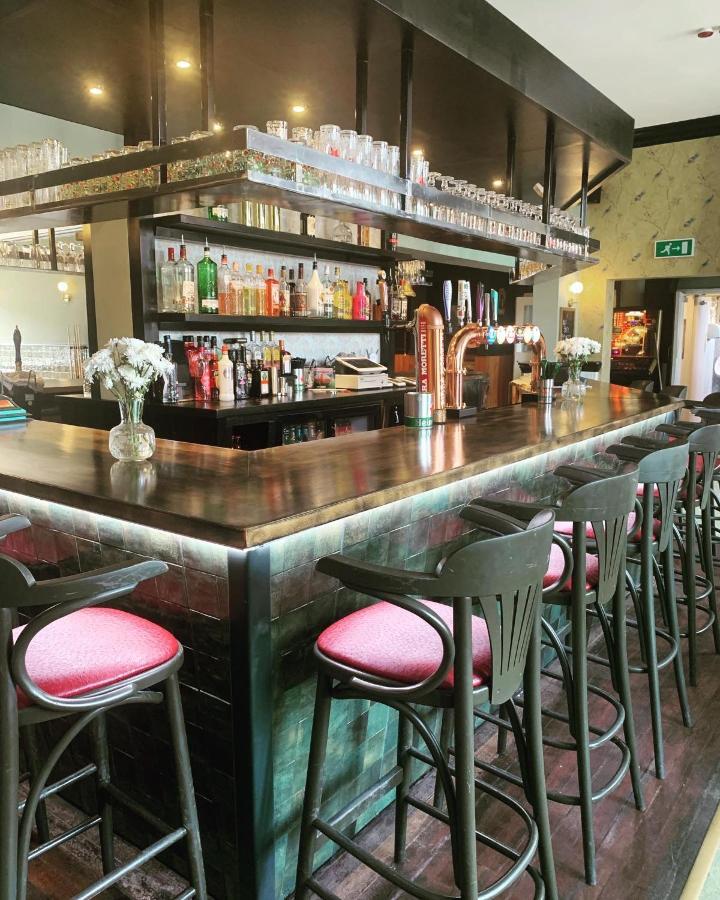 Park Inn Hotel Folkestone フォークストン エクステリア 写真