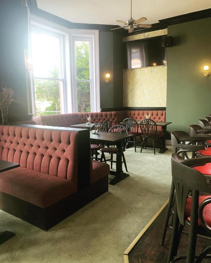 Park Inn Hotel Folkestone フォークストン エクステリア 写真