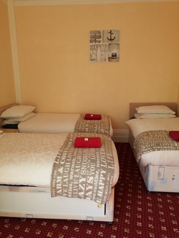 Park Inn Hotel Folkestone フォークストン エクステリア 写真