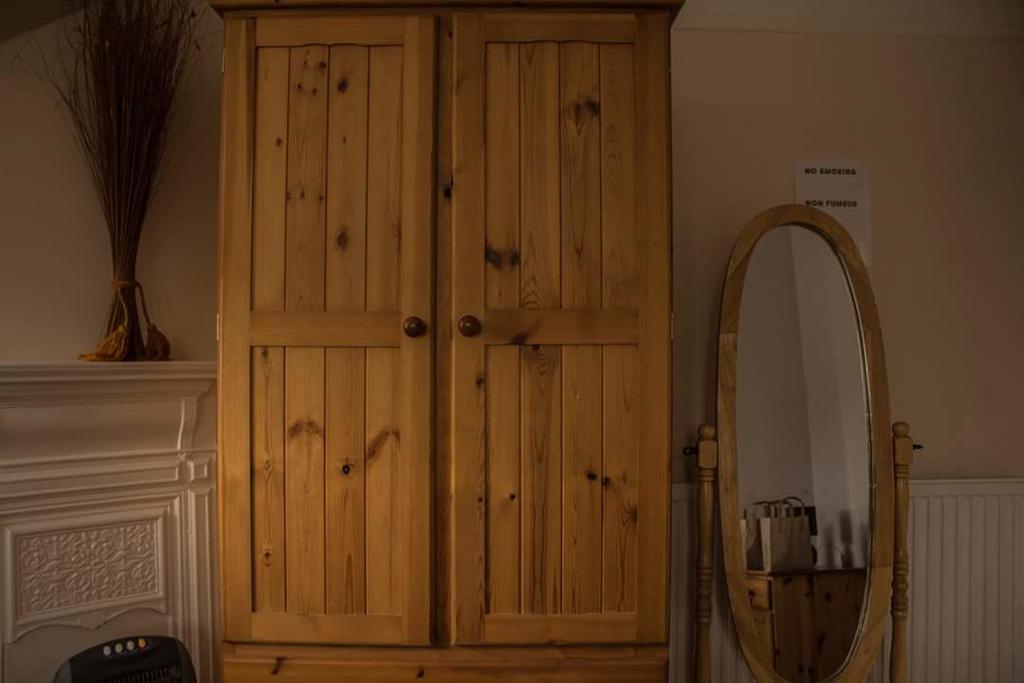 Park Inn Hotel Folkestone フォークストン エクステリア 写真