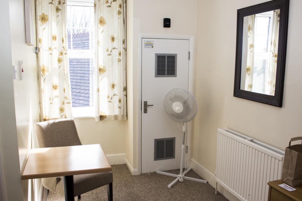 Park Inn Hotel Folkestone フォークストン エクステリア 写真