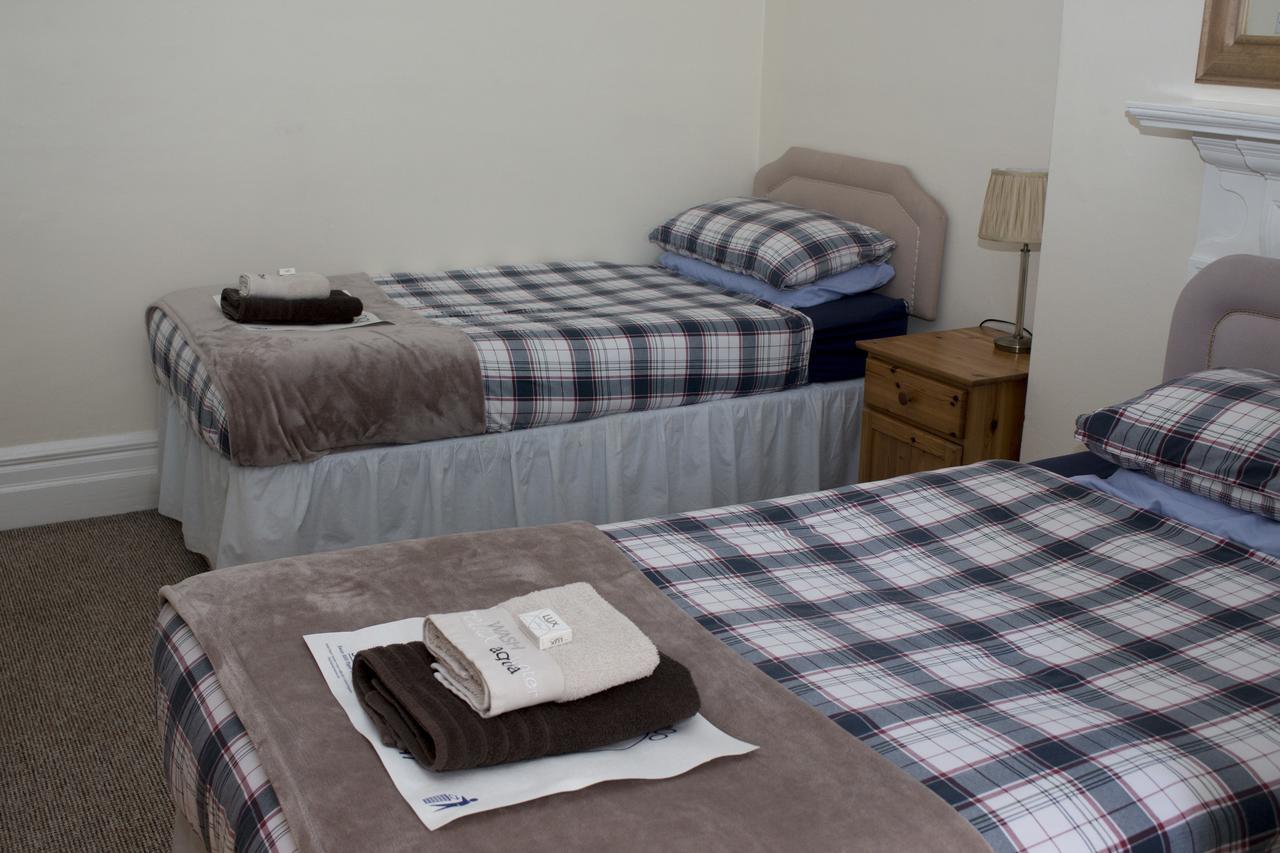 Park Inn Hotel Folkestone フォークストン エクステリア 写真
