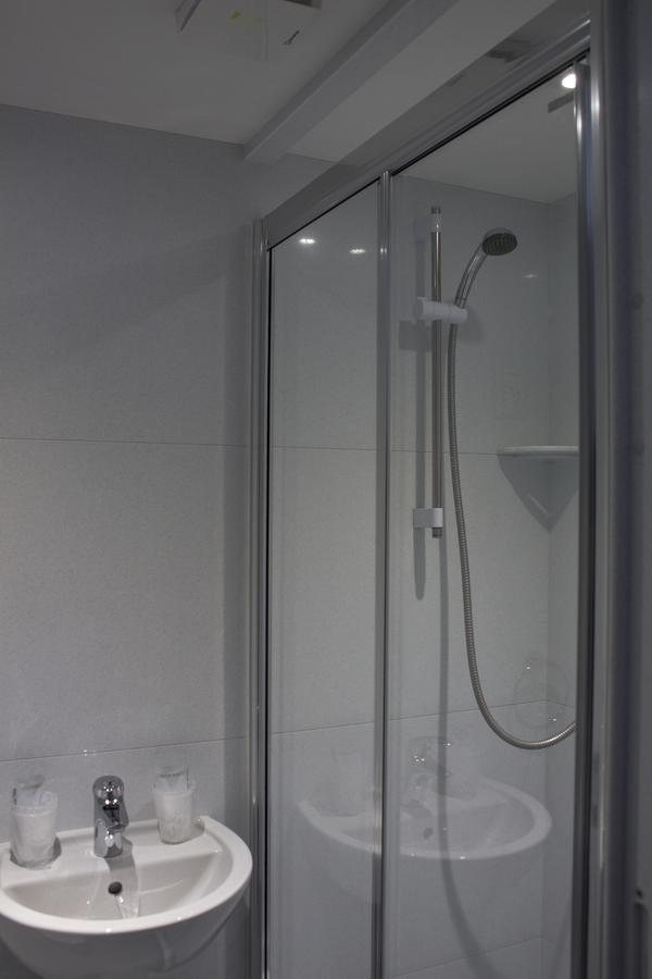 Park Inn Hotel Folkestone フォークストン エクステリア 写真