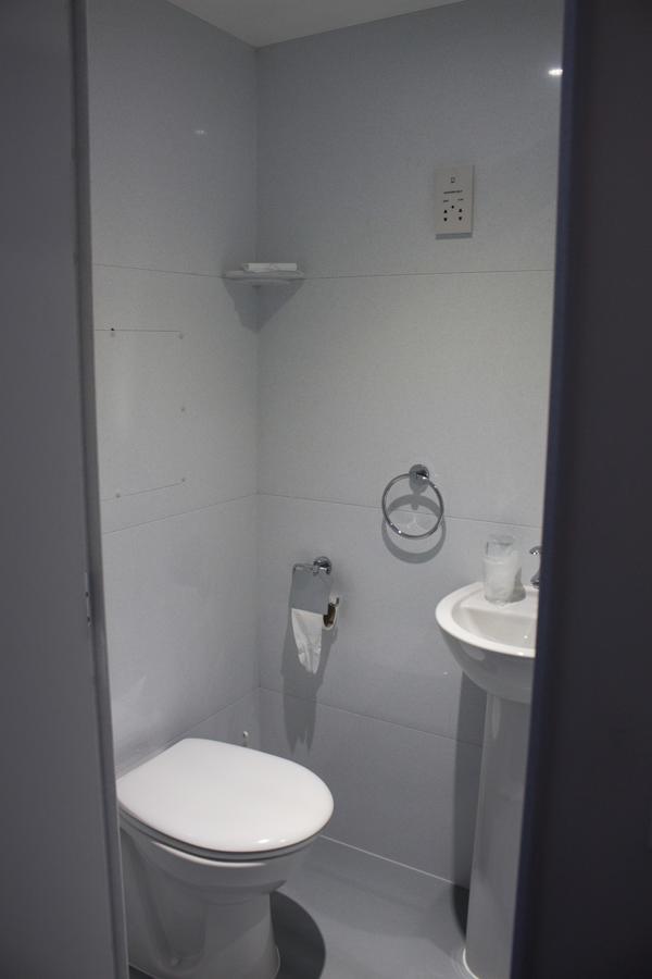 Park Inn Hotel Folkestone フォークストン エクステリア 写真